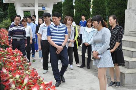 说明:http://www.pzhu.edu.cn/__local/A/19/90/8D5143B5F74C4A4022A486E3C96_3E6D0B86_20E97.jpg
